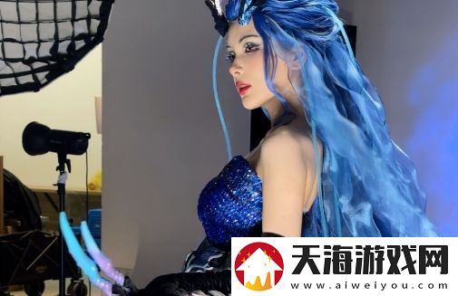 LPL女主持Rita扮演龙王敖闰